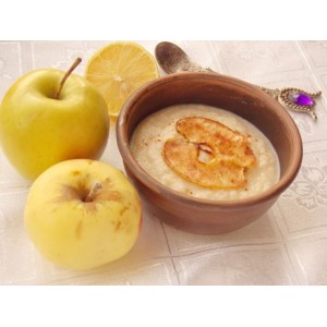 Яблочный суп-десерт с яблочными чипсами