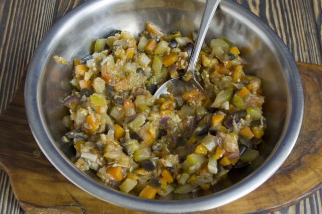 Тушеные овощи для салата с рисом на зиму