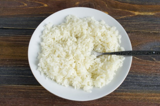 Остужаем отваренный рис