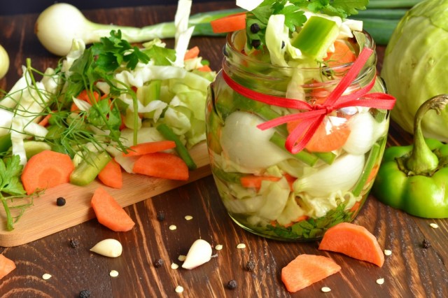 Салат из маринованных овощей на зиму