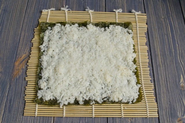 Распределяем сверху рис