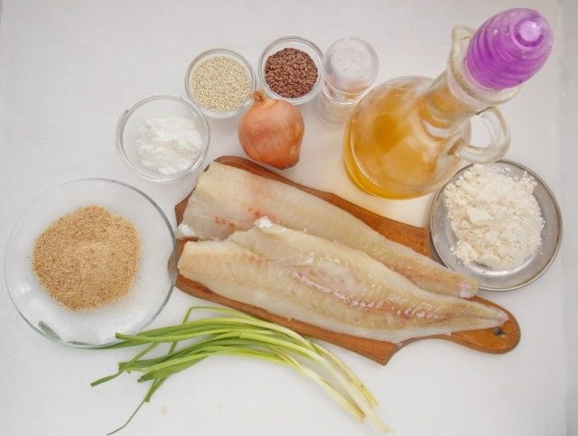 Ингредиенты для приготовления рубленых котлет из рыбного филе